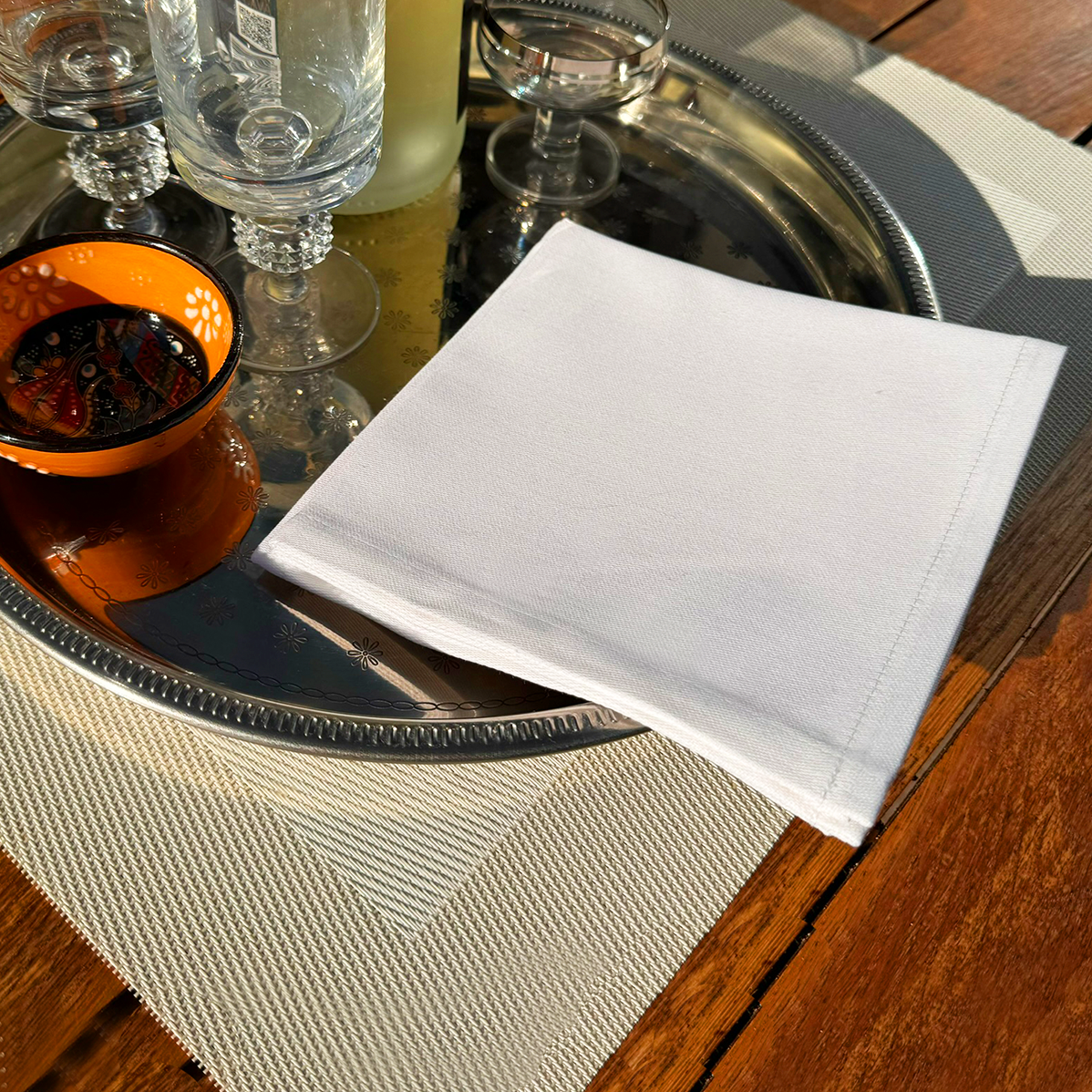 10 cocktail napkins white, without pattern 30x30